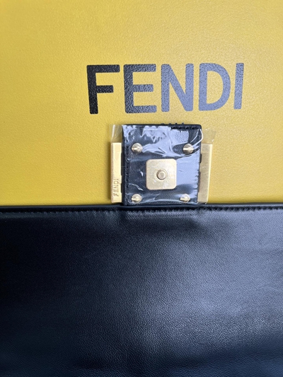 フェンディバッグ素材ディテール